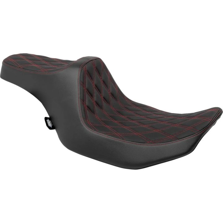 Predator III Seat — 76 cm (30") length, 30.5 cm (12") driver width, 15 cm (6") rear width, Black/Red