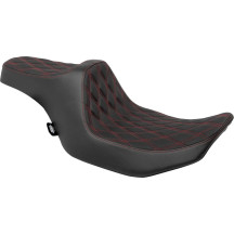 Predator III Seat — 76 cm (30") length, 30.5 cm (12") driver width, 15 cm (6") rear width, Black/Red