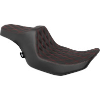 Predator III Seat — 76 cm (30") length, 30.5 cm (12") driver width, 15 cm (6") rear width, Black/Red