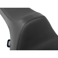Predator III Asiento — 76 cm largo, 30,5 cm ancho conductor, 15 cm ancho trasero, Negro