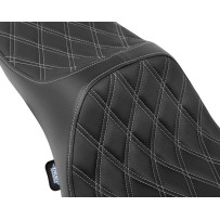 Asiento Predator III de alcance extendido — 77,5 cm longitud total, 29 cm ancho del conductor