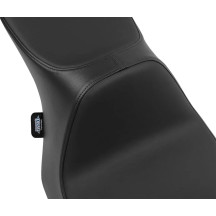 Asiento Predator III — 2 plazas, 29-1/2" largo, 12" ancho delantero, negro