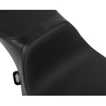 Asiento Performance Predator 2-Up con alcance extendido — 75 cm largo total, 30.5 cm ancho del conductor, Negro