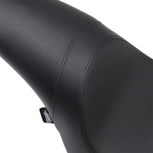 Asiento Predator — 31-3/4" longitud total, compatible con sissy bars Drag y la mayoría de H-D, Negro