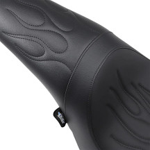 Asiento Predator — Negro, longitud total 31-3/4\", ancho del conductor 11\", compatible con la mayoría de sissy bars H-D