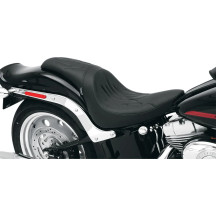 Asiento Predator — Negro, longitud total 31-3/4\", ancho del conductor 11\", compatible con la mayoría de sissy bars H-D
