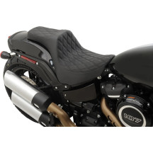Predator III Seat — Black, 66 cm overall length
