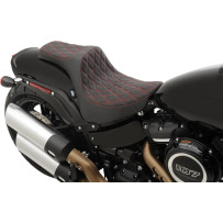Predator III Seat — 66 cm (26"), 30.5 cm (12"), Black