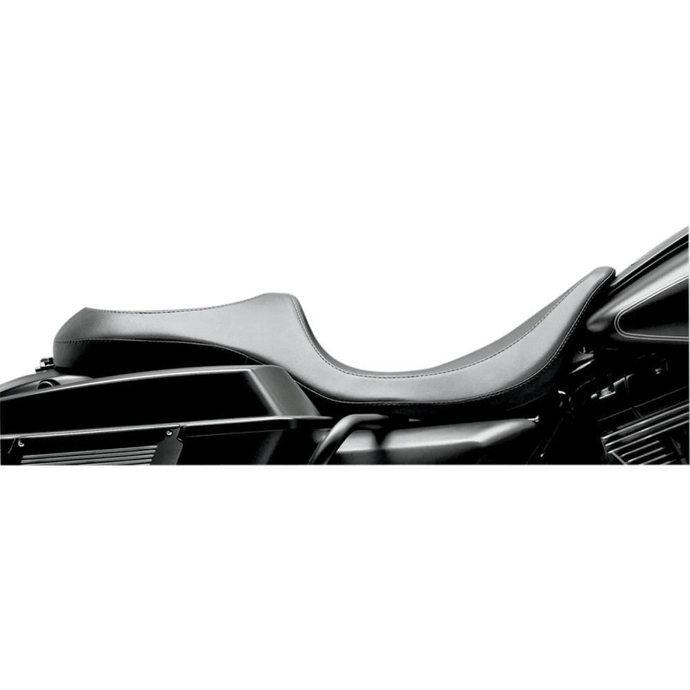 Villain Seat — 76 cm (30") overall, 33 cm (13") driver width, Black