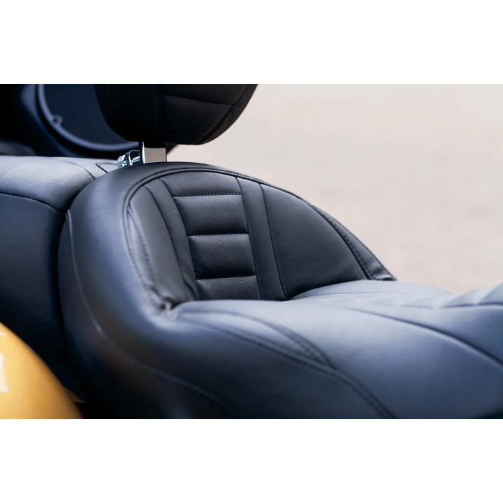 One-Piece Deluxe 2-Up Touring Seat — Overall length 31 in, Driver length 17-1/2 in, Black
