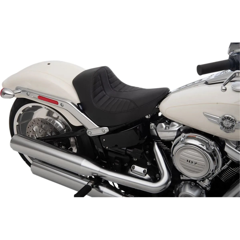 EZ-ON Mount Solo Seat — 51 cm (20") overall, 30.5 cm (12") driver width, Black