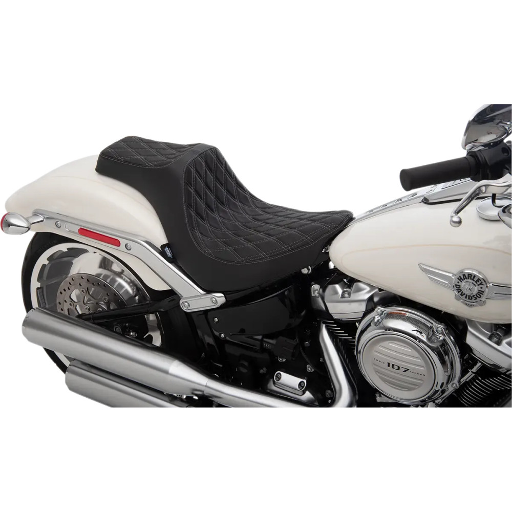 Predator III Seat — 70 cm overall length, Black