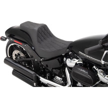 Predator III Seat — 67.5 cm (26-1/2") overall length, Black