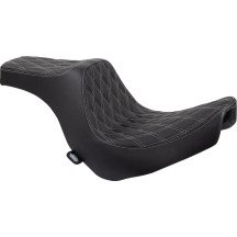 Predator III Seat — 72 cm length, 32 cm driver width, 2-Up, Black