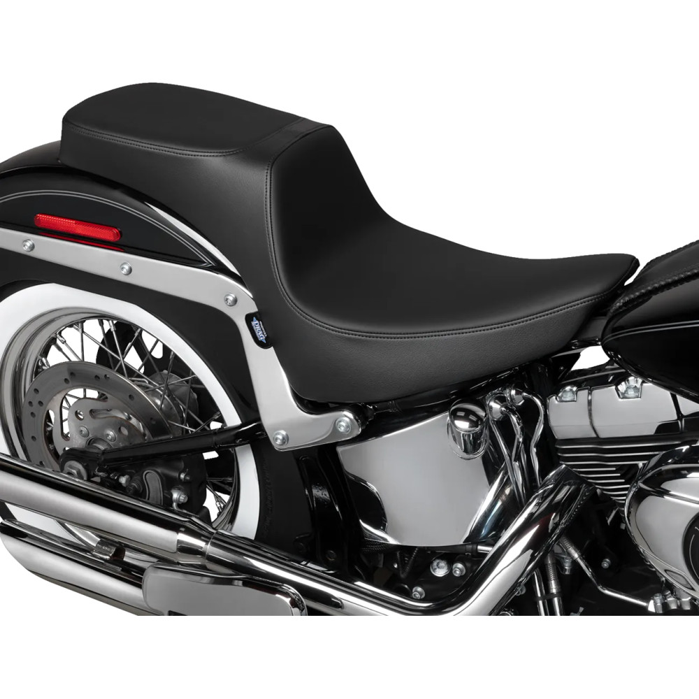 Asiento Performance Predator 2-Up — ancho del conductor 12", longitud total 29", ancho trasero 9", negro
