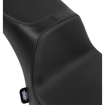 Asiento Performance Predator 2-Up — ancho del conductor 12", longitud total 29", ancho trasero 9", negro