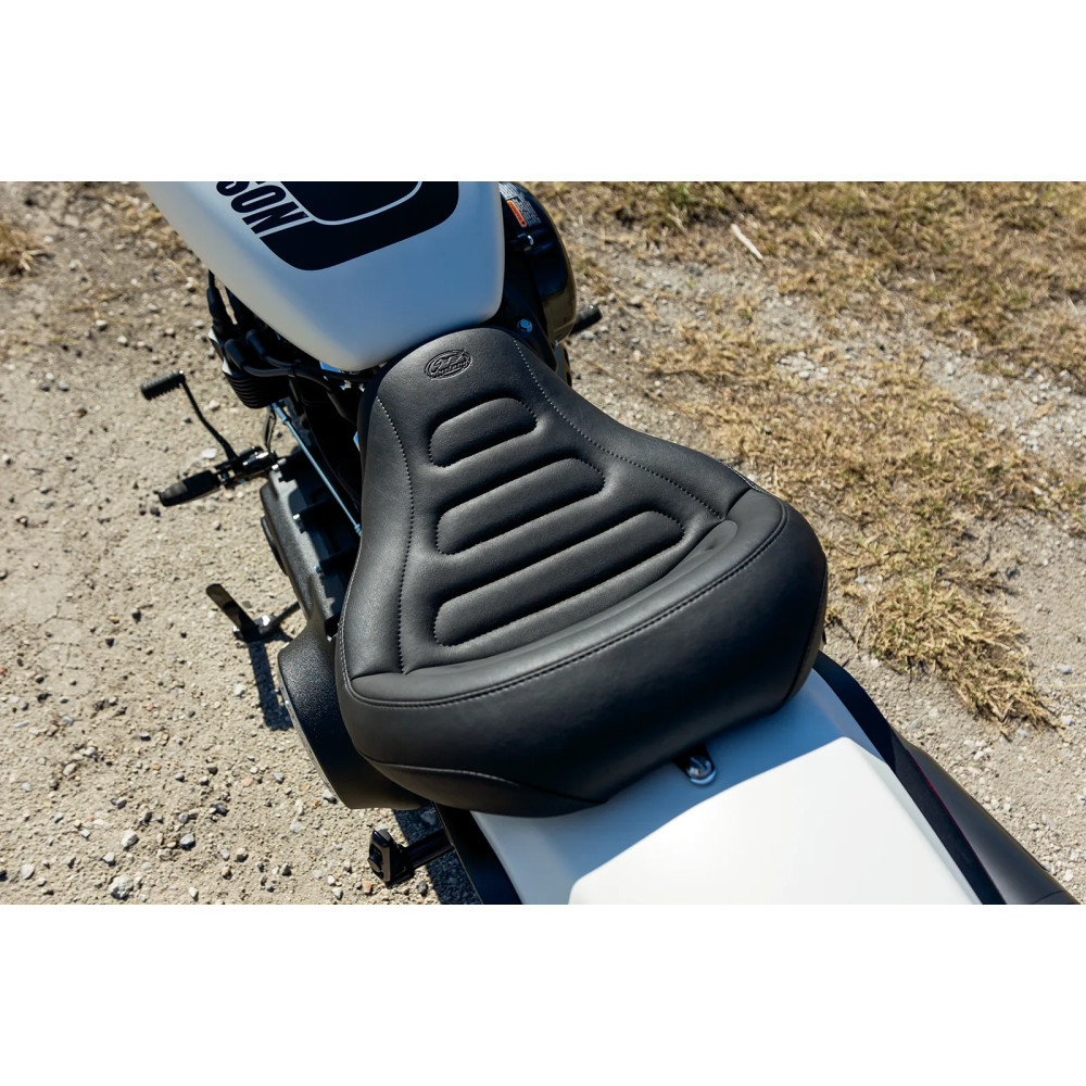 MX Tour Solo Seat — 12" L x 16" W, Black