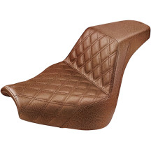 Asiento Step-Up — 26-1/2" total, 2-Up, Marrón