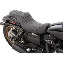 Predator III Seat — Black, 76 cm (30") overall, fits with all Drag and most Harley-Davidson sissy bars