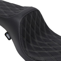 Predator III Seat — Black, 76 cm (30") overall, fits with all Drag and most Harley-Davidson sissy bars
