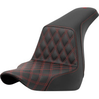 Lattice Stitch Step-Up Seat — 73 cm (28-3/4") , Black, Red