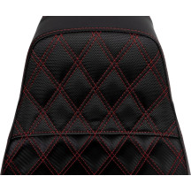 Pro Series SDC Performance Grip Seat — 73.5 cm overall, 33 cm driver, Black, Red stitching