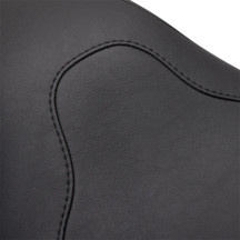 Tripper™ Asiento Solo de Cuero Sintético — Delantero 40,5 cm (16"), Ancho 28 cm (11"), Total 53,5 cm (21")