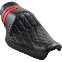 Asiento Stubs Spoiler — 28 cm ancho, 33,5 cm largo, negro con franjas rojas