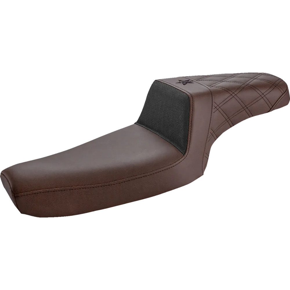 Unknown Industries Performance Gripper Seat — Brown, 65 cm overall, driver 33 cm × 23.5 cm, fits standard tank
