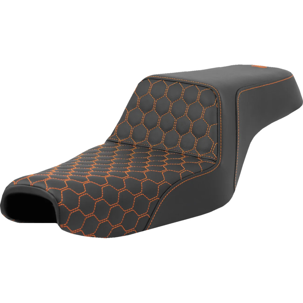 Asiento Honeycomb Step-Up — 71 cm longitud total, para depósito 12,5 L, negro, costura naranja