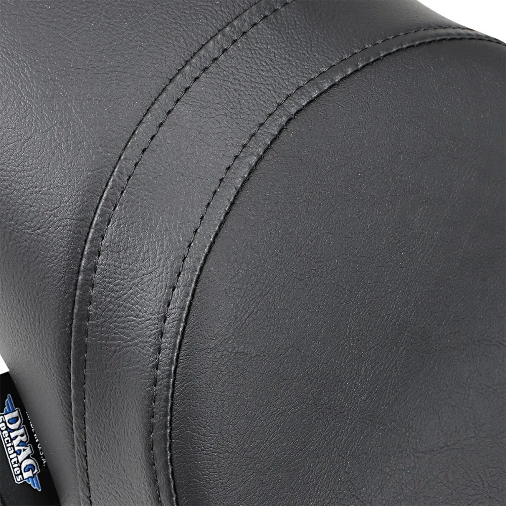 Predator Seat — Black, 66.5 cm (26-1/4")