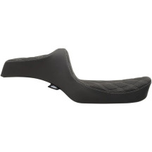 Predator III Seat — 65.5 cm (25-3/4") overall, 33 cm (13") driver length, Black