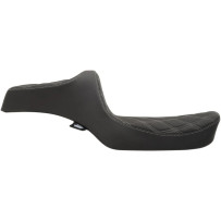 Predator III Seat — 65.5 cm (25-3/4") overall, 33 cm (13") driver length, Black