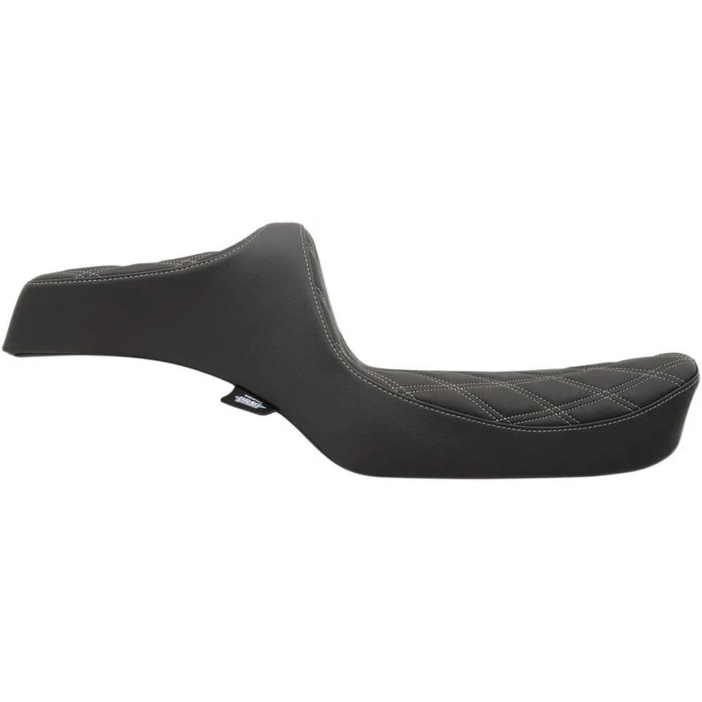 Predator III Seat — 65.5 cm (25-3/4") overall, 33 cm (13") driver length, Black