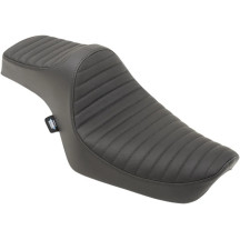 Predator III Seat — Black, 65.5 cm overall, 33 cm driver length