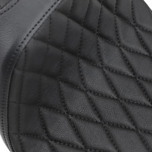 Predator III Seat — Black, 65 cm (25-1/2")