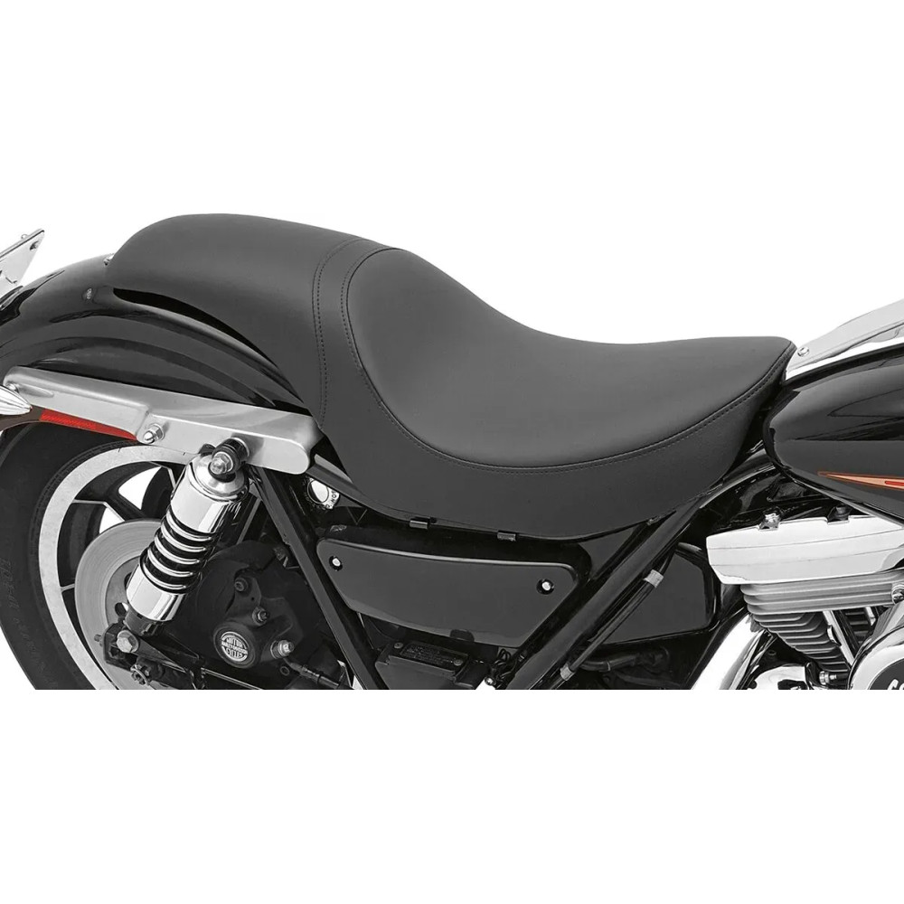 Predator Seat — 75.5 cm (29-3/4") overall length, Black, fits Drag & most H-D sissy bars