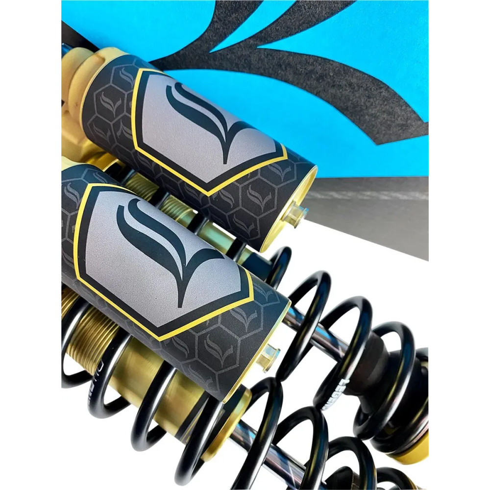 Suspensión de muelle Legend REVO ARC Piggyback para FXR Models — 14 in, de servicio pesado, dorado