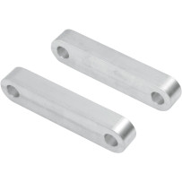 Bloque de montaje para guardabarros delantero Tire Hugger — rueda 21", ancho 1/2"