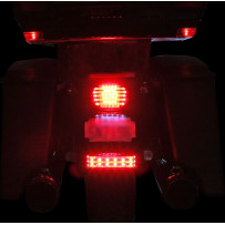 ProBEAM® Piloto trasero para punta de guardabarros — 12V, lente roja