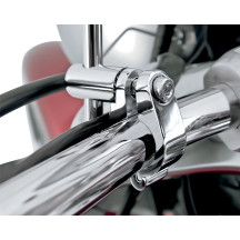 S-06 Spitfire Sport Shield — 38 cm (15") H, 44.5 cm (17-1/2") W, fits 1"/7/8" handlebars (25.4/22 mm)