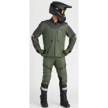 Chaqueta Terrain — Talla L, verde militar