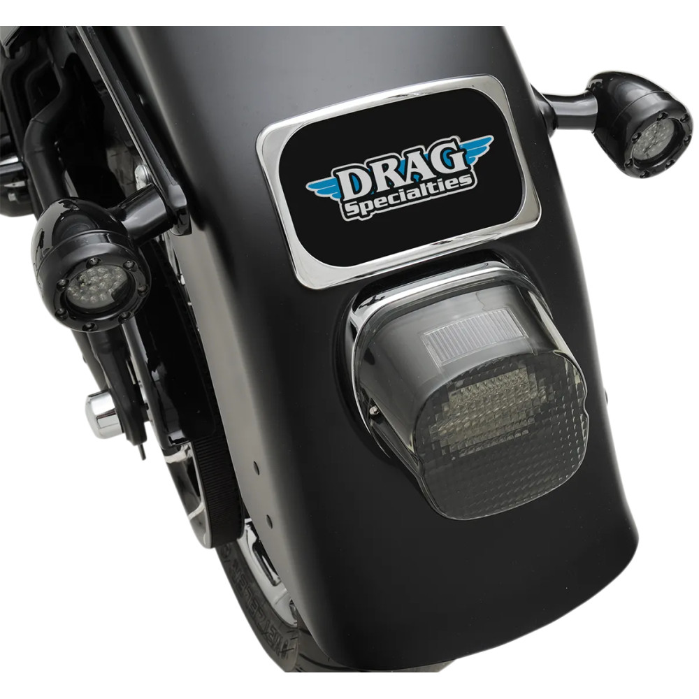 Montaje de placa de matrícula de radio pequeño estilo tres pernos — 4" H, 7" L, cromado, trasero