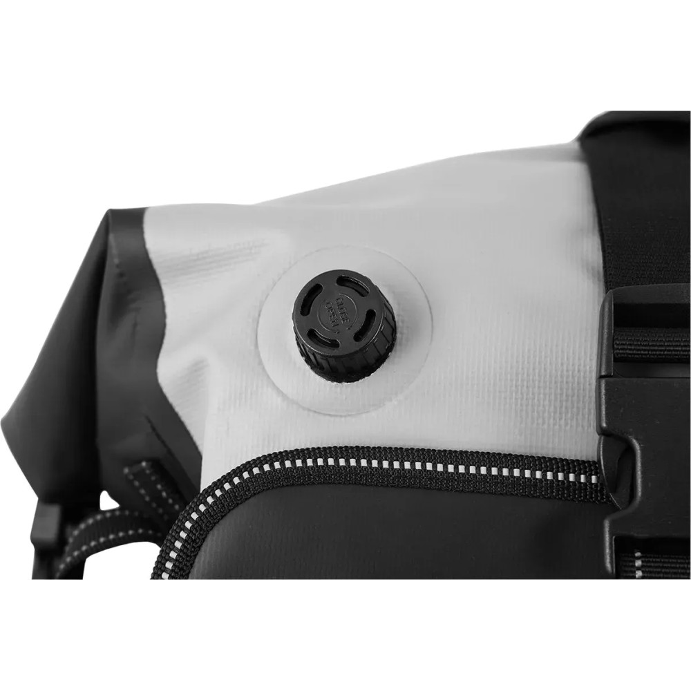 Hurricane Backpack — 30 L, 55 cm height, 32 cm depth, 18 cm width, Black