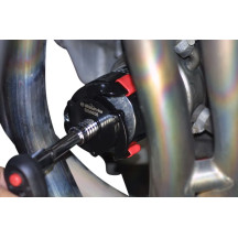 Universal 3-Leg Oil Filter Wrench — 63–95 mm, Black