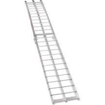 Rampa plegable arqueada de aluminio — 229 cm (90"), 30,5 cm (12"), 270 kg (595 lb)