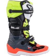 Botas Youth Tech 7S — Talla US 7, Caña alta, Negro
