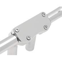 Abrazadera de manillar Buffalo — diámetro de sujeción 1", compatible con elevadores de 3-1/2" entre centros