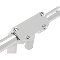 Abrazadera de manillar Buffalo — diámetro de sujeción 1", compatible con elevadores de 3-1/2" entre centros