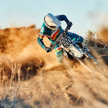 Supertech M5 Solid Helmet — S, White